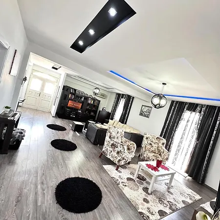 Villa Darli Dibra *