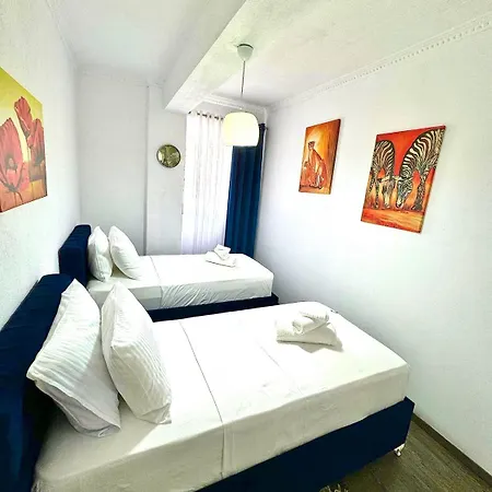 Darli Dibra Villa